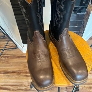 Lucchese steel toe cowboy boots. 12